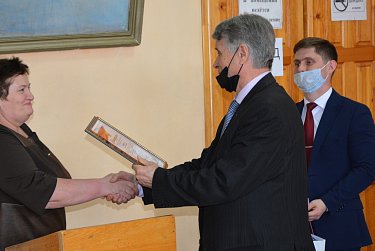 Чем живет село